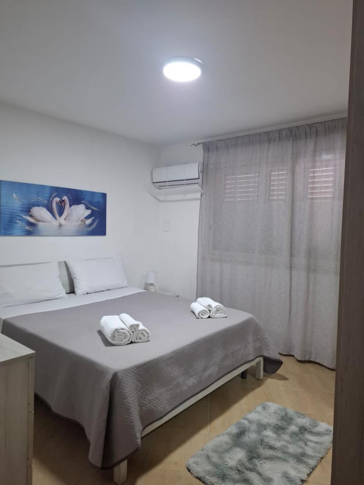 Villa Annamaria คารินิ ภายนอก รูปภาพ
